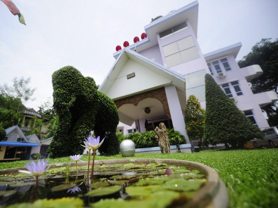 Cinderella Hotel Mawlamyine Ngoại thất bức ảnh