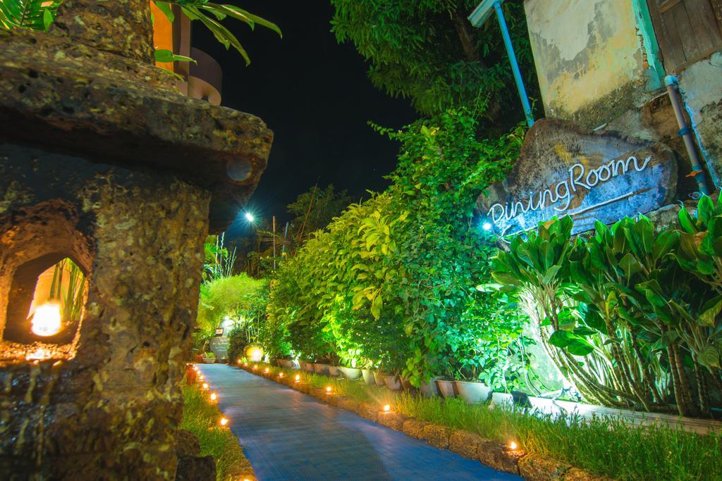 Cinderella Hotel Mawlamyine Ngoại thất bức ảnh