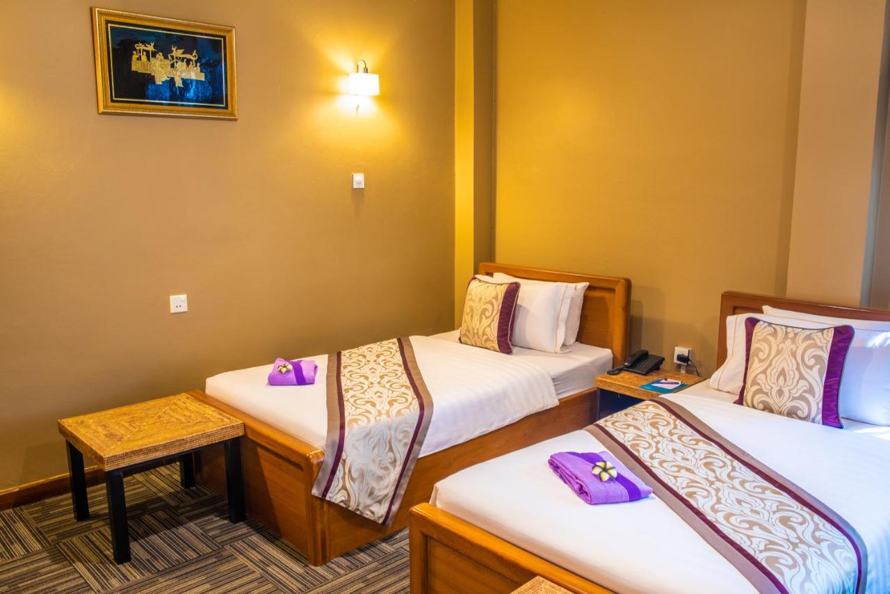 Cinderella Hotel Mawlamyine Ngoại thất bức ảnh